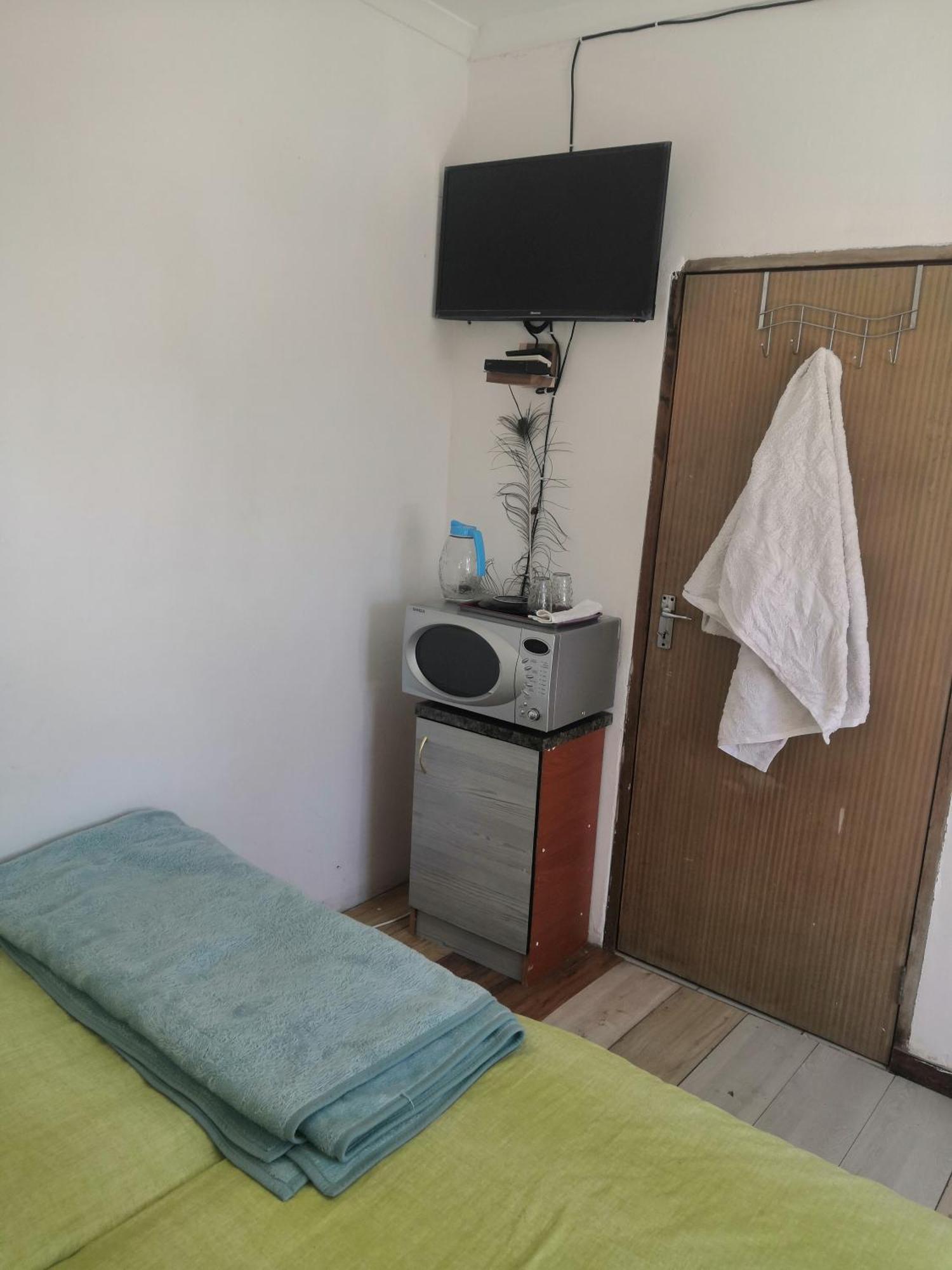 Leone Paris Apartment Windhoek Ruang foto