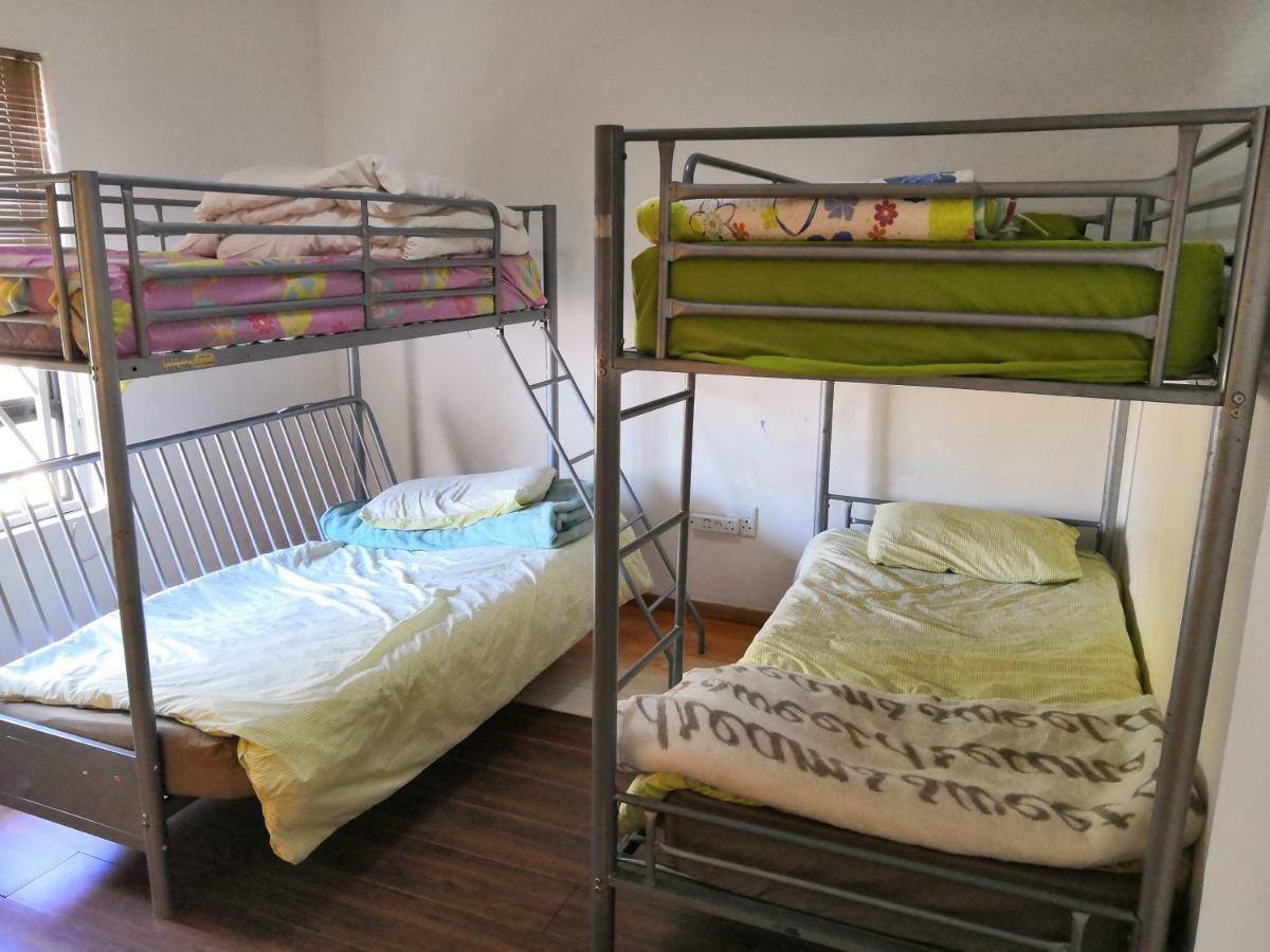 Leone Paris Apartment Windhoek Bagian luar foto